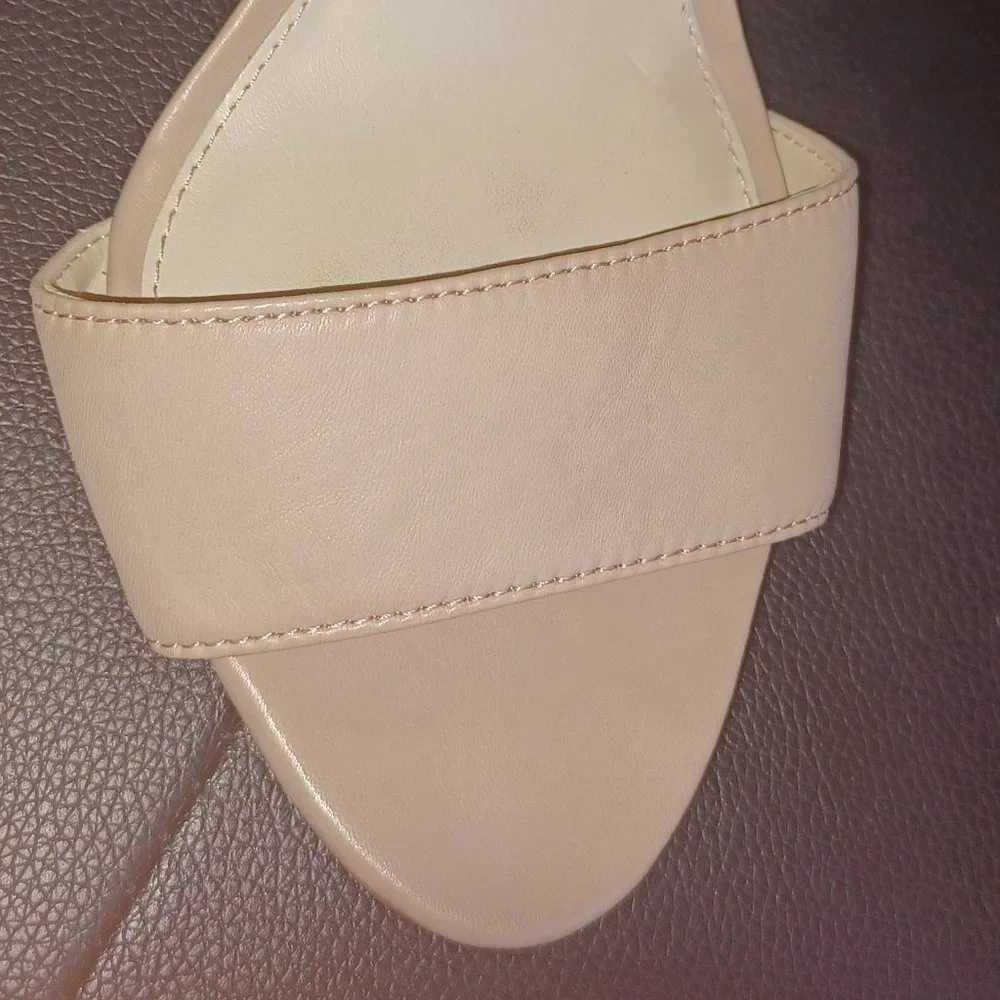 Vince Camuto Nude Beige Heels Ankle Strap Sandals - Picture 5 of 9
